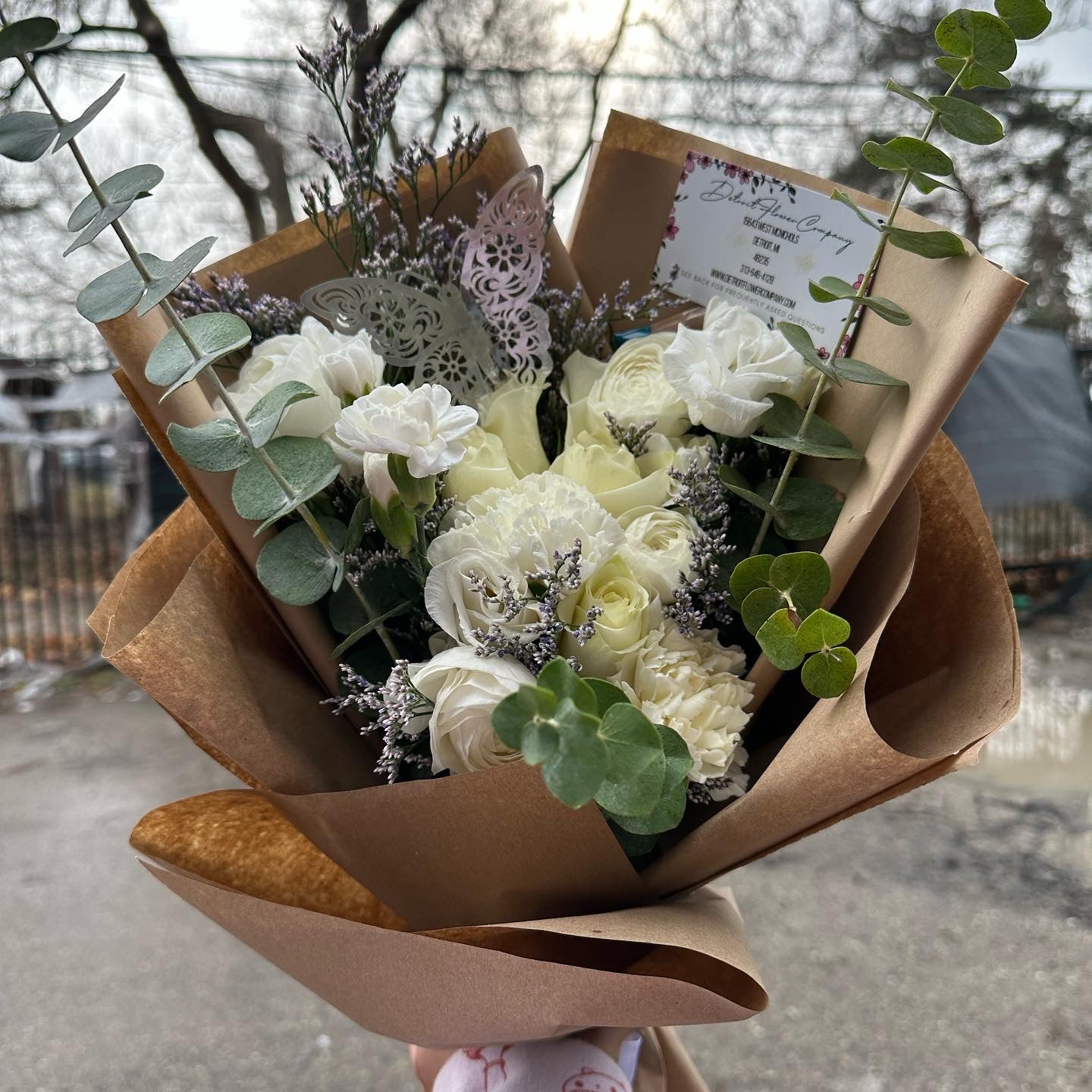 V-Day Mini Rose Bouquet