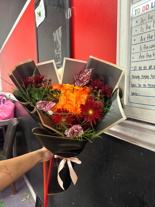 Orange/Black Spooky Bouquet