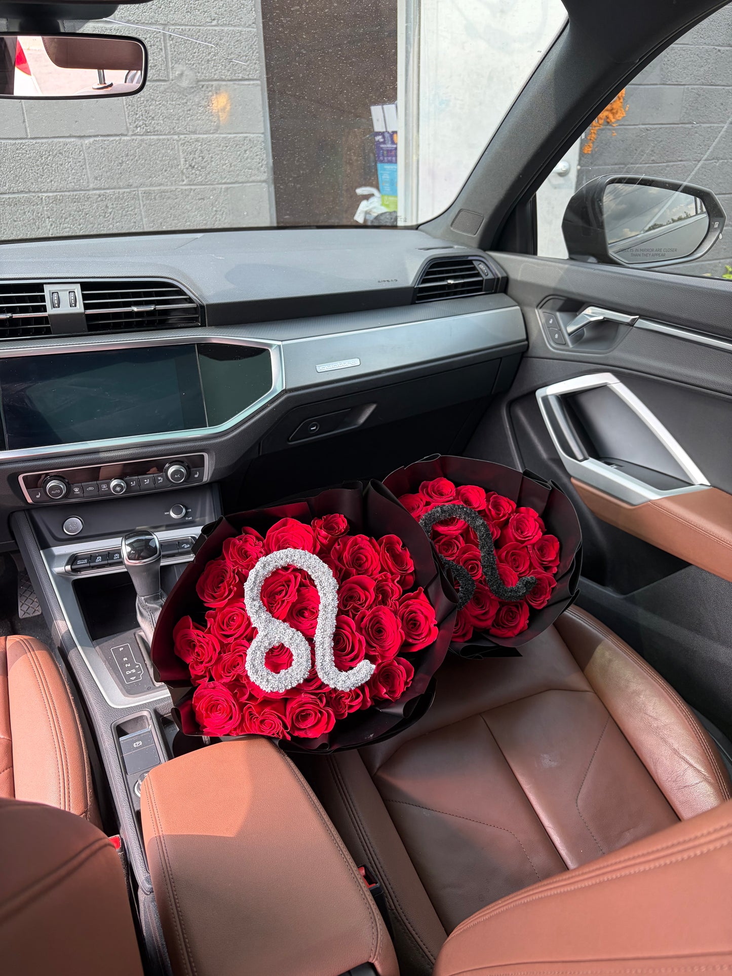 Leo Lover Bouquet
